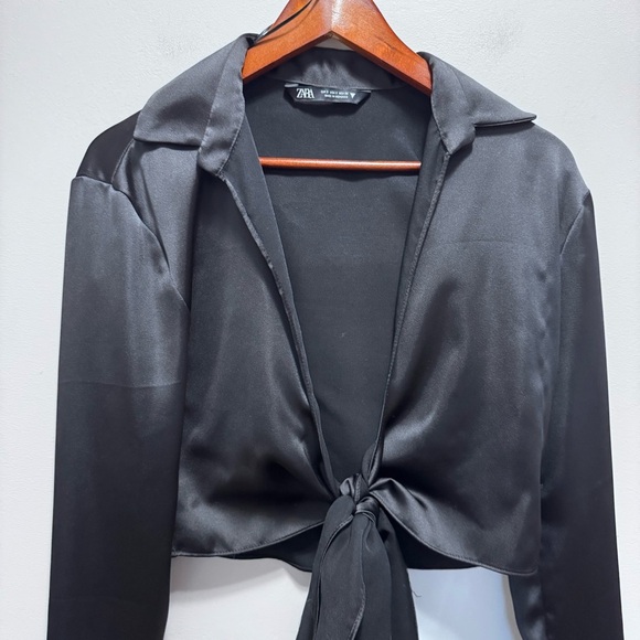 Zara Satin Effect Tied Top Black Size Small - Picture 4 of 13